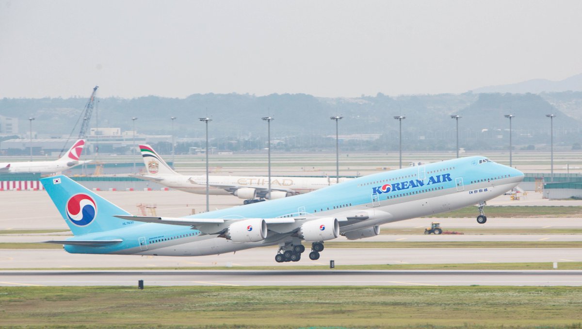 KE B747-8i2